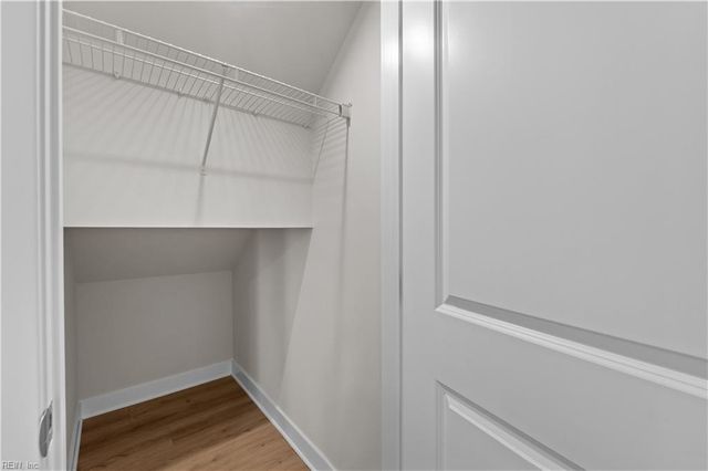 5002 Winding CRK # 1B, Williamsburg, VA 23188