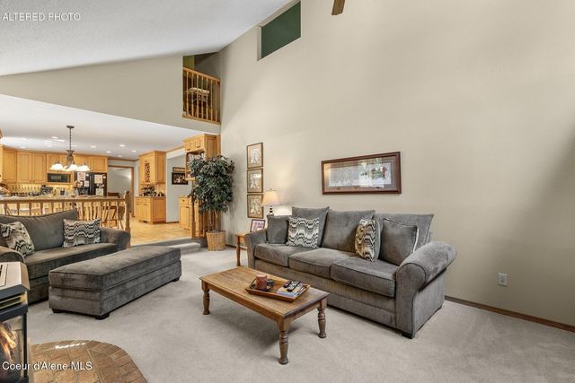 9737 N Circle Drive, Hayden, ID 83835