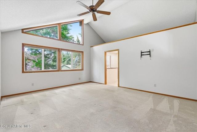 9737 N Circle Drive, Hayden, ID 83835