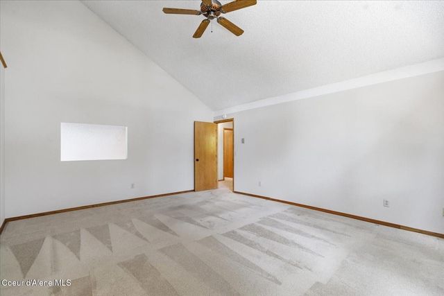 9737 N Circle Drive, Hayden, ID 83835