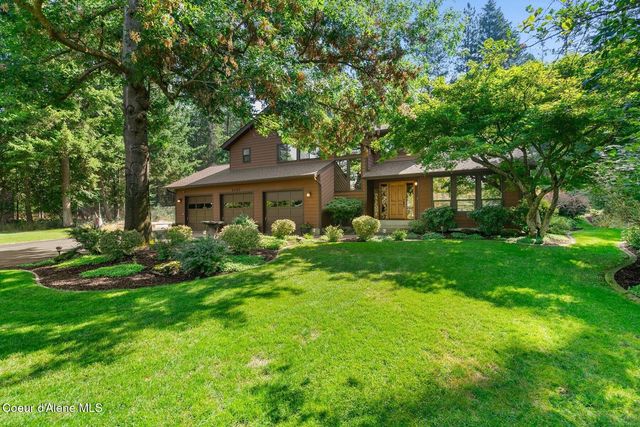 9737 N Circle Drive, Hayden, ID 83835