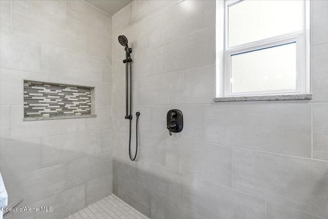 9737 N Circle Drive, Hayden, ID 83835