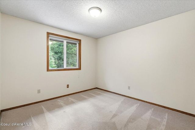 9737 N Circle Drive, Hayden, ID 83835