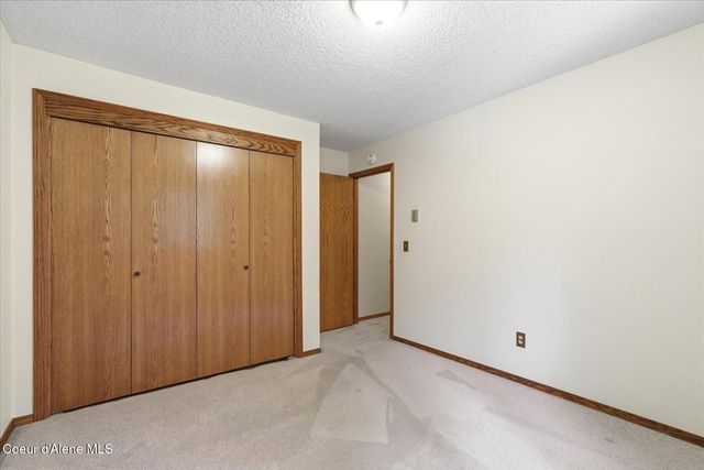 9737 N Circle Drive, Hayden, ID 83835