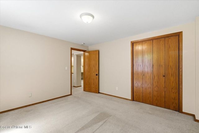 9737 N Circle Drive, Hayden, ID 83835