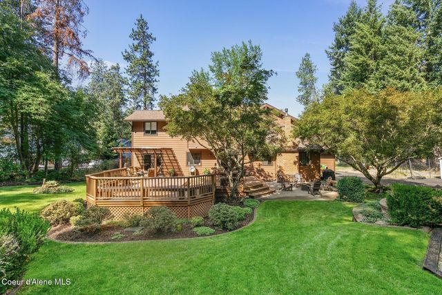 9737 N Circle Drive, Hayden, ID 83835