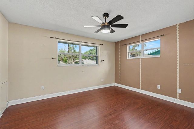 986 LEXINGTON DRIVE, Dunedin, FL 34698