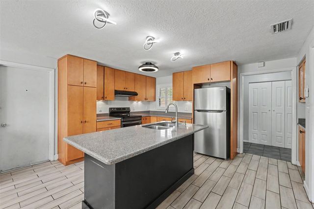986 LEXINGTON DRIVE, Dunedin, FL 34698