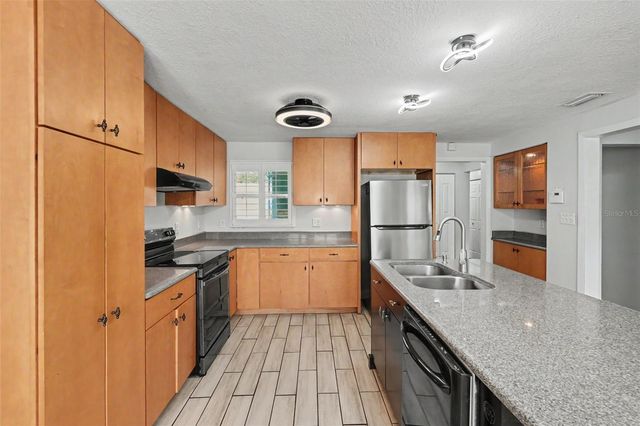 986 LEXINGTON DRIVE, Dunedin, FL 34698