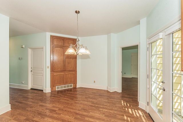 1094 E Monticello Circle, Fresno, CA 93720