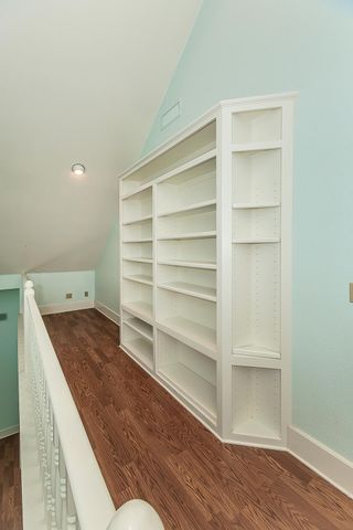 1094 E Monticello Circle, Fresno, CA 93720