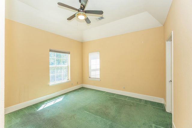 1094 E Monticello Circle, Fresno, CA 93720