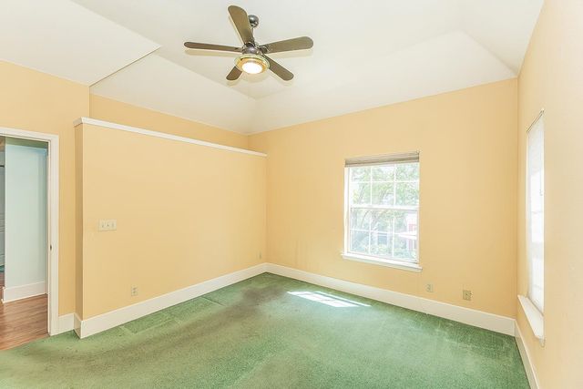 1094 E Monticello Circle, Fresno, CA 93720