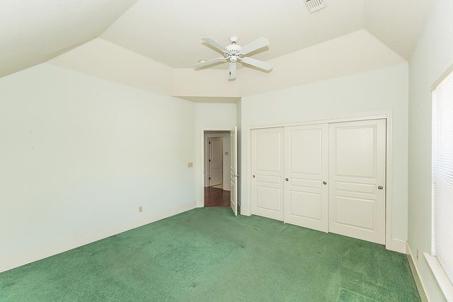 1094 E Monticello Circle, Fresno, CA 93720