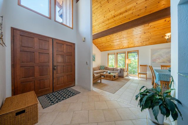 8846 Goldstone Lane, Redding, CA 96001