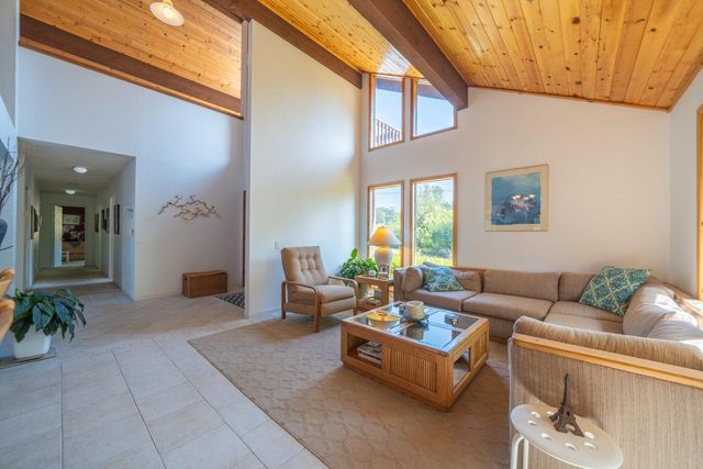 8846 Goldstone Lane, Redding, CA 96001