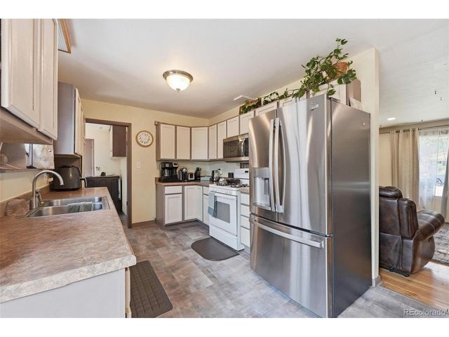 918 Allison Ave, Canon City, CO 81212