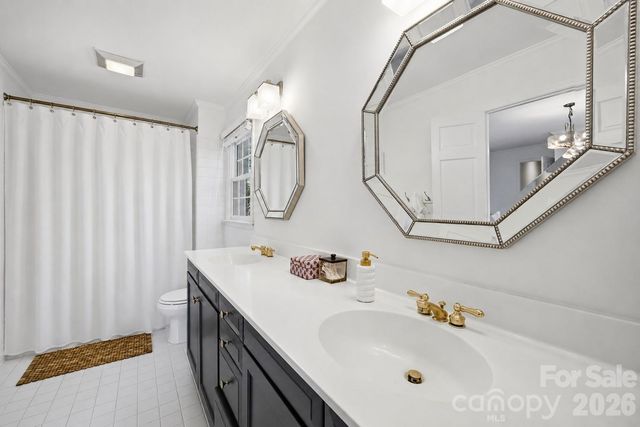 1123 Cheddington Drive, Charlotte, NC 28211