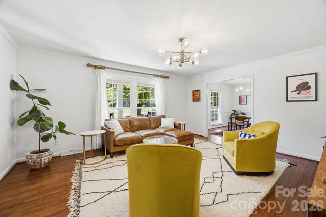 1123 Cheddington Drive, Charlotte, NC 28211