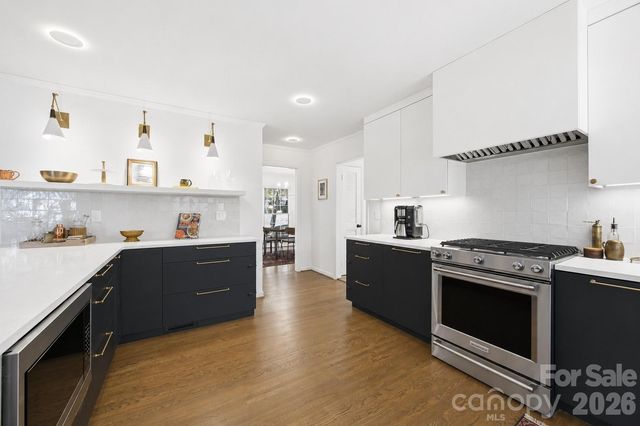 1123 Cheddington Drive, Charlotte, NC 28211