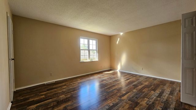 117 Stornoway Drive E, Columbus, OH 43213