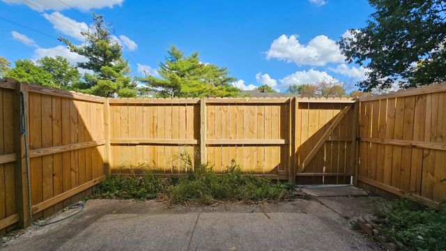 117 Stornoway Drive E, Columbus, OH 43213