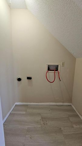 117 Stornoway Drive E, Columbus, OH 43213