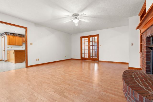 1202 Kimbel Drive, Frankfort, KY 40601