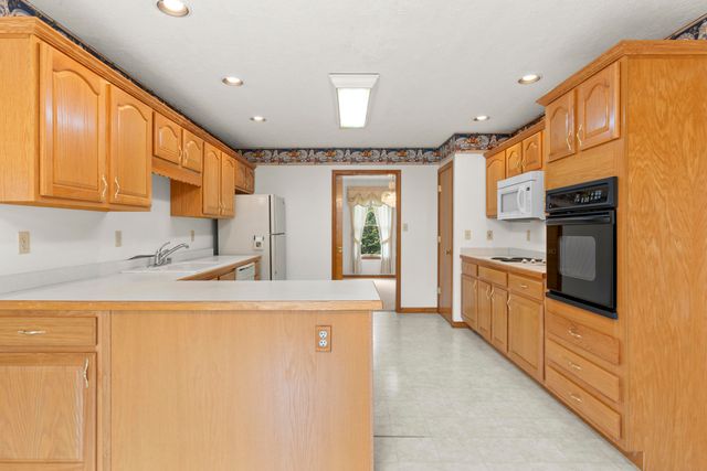 1202 Kimbel Drive, Frankfort, KY 40601