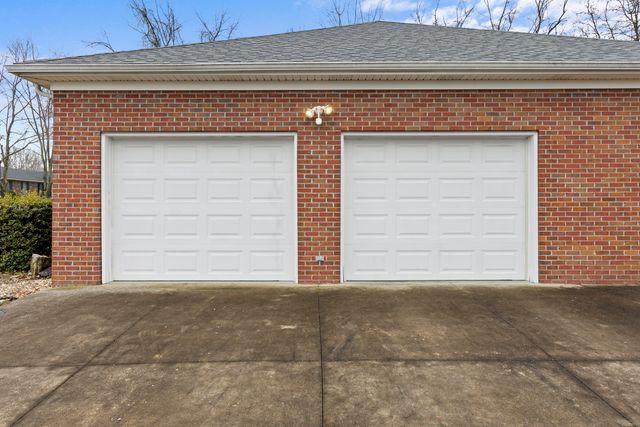 1202 Kimbel Drive, Frankfort, KY 40601