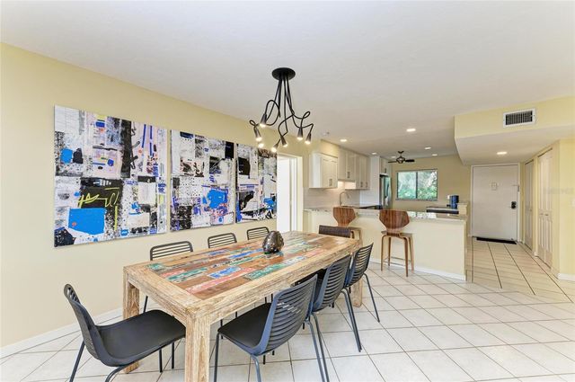 1617 BAYHOUSE COURT 121, Sarasota, FL 34231