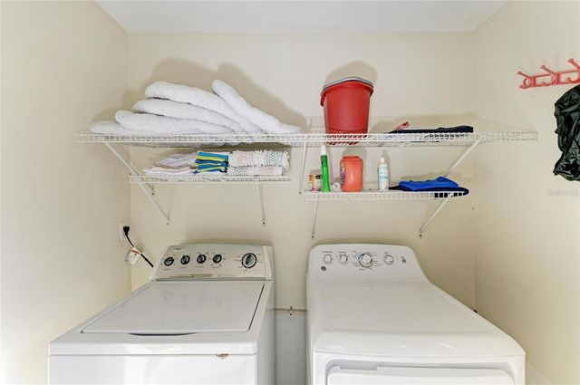 1617 BAYHOUSE COURT 121, Sarasota, FL 34231