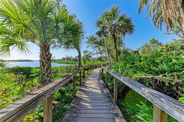 1617 BAYHOUSE COURT 121, Sarasota, FL 34231