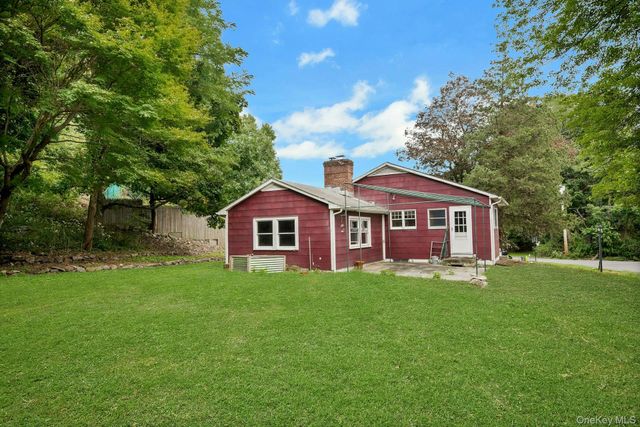 277 Crest Drive, Tarrytown, NY 10591