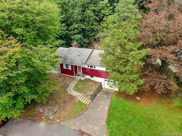 277 Crest Drive, Tarrytown, NY 10591