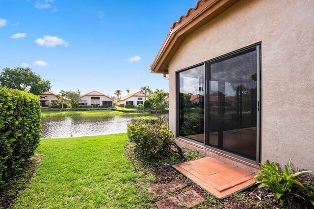 2735 SW Mariposa Circle, Palm City, FL 34990