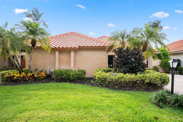 2735 SW Mariposa Circle, Palm City, FL 34990