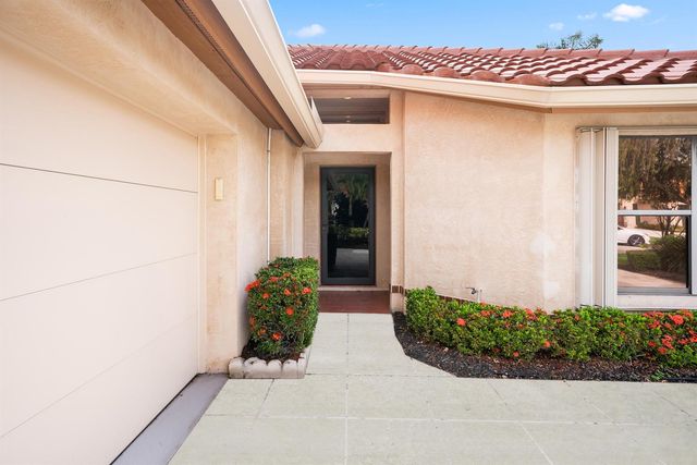2735 SW Mariposa Circle, Palm City, FL 34990
