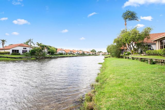 2735 SW Mariposa Circle, Palm City, FL 34990