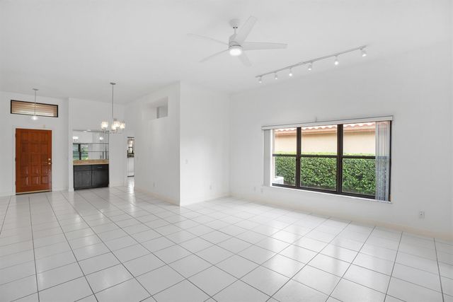 2735 SW Mariposa Circle, Palm City, FL 34990