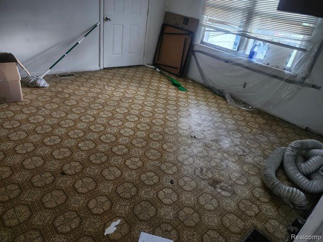 1515 Inner Drive, Niles, MI 49120