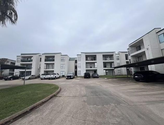 2830 S Bartell Drive 27, Houston, TX 77054