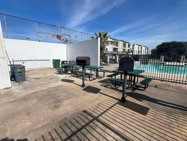 2830 S Bartell Drive 27, Houston, TX 77054