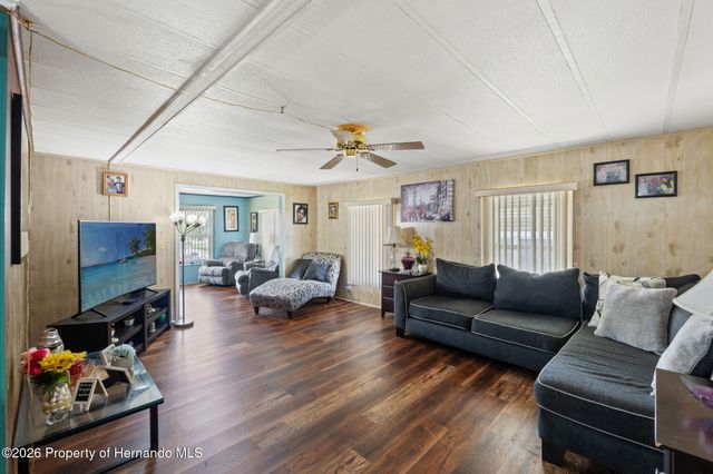 8427 Highpoint Boulevard, Brooksville, FL 34613