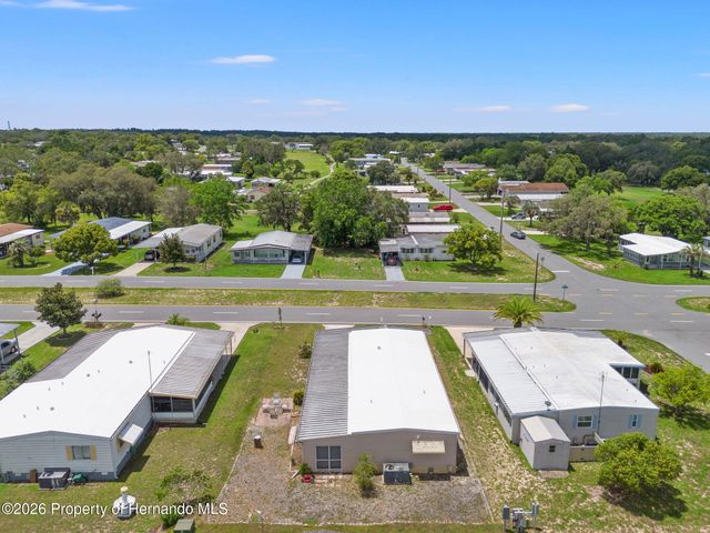8427 Highpoint Boulevard, Brooksville, FL 34613