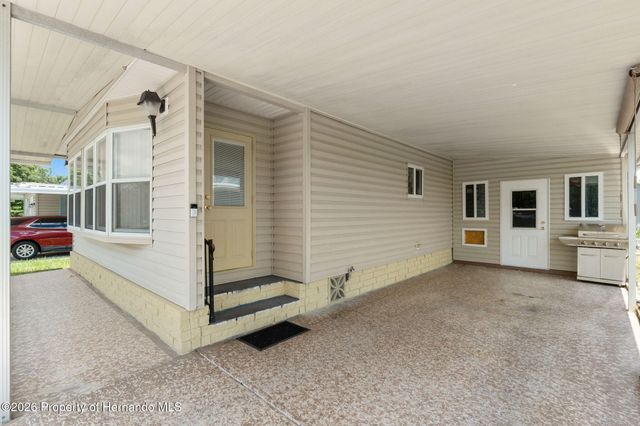 8427 Highpoint Boulevard, Brooksville, FL 34613