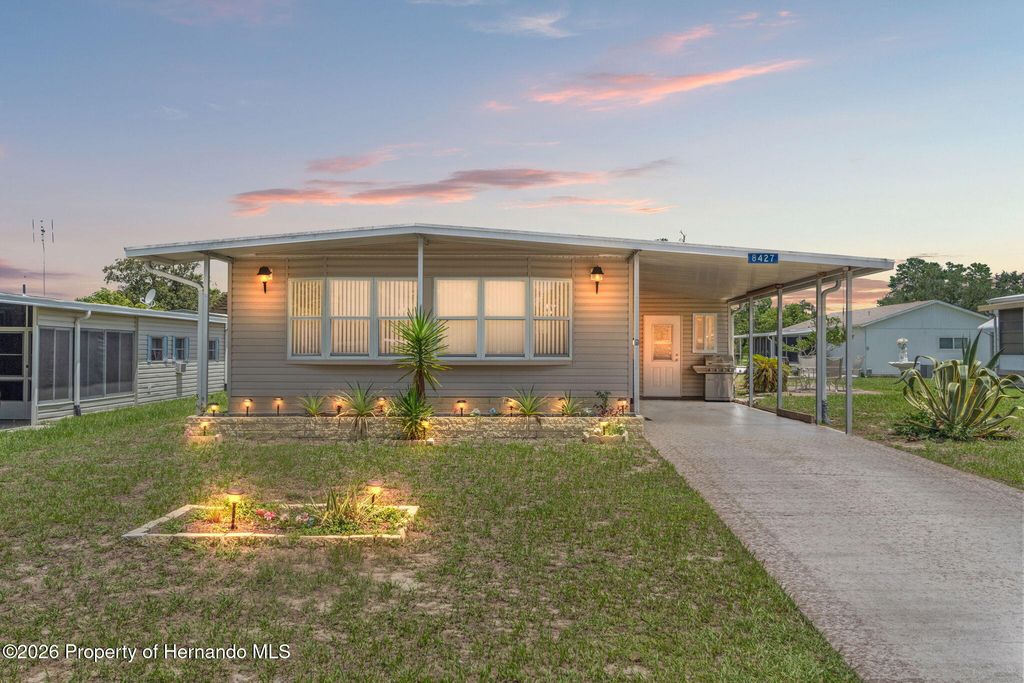 8427 Highpoint Boulevard, Brooksville, FL 34613