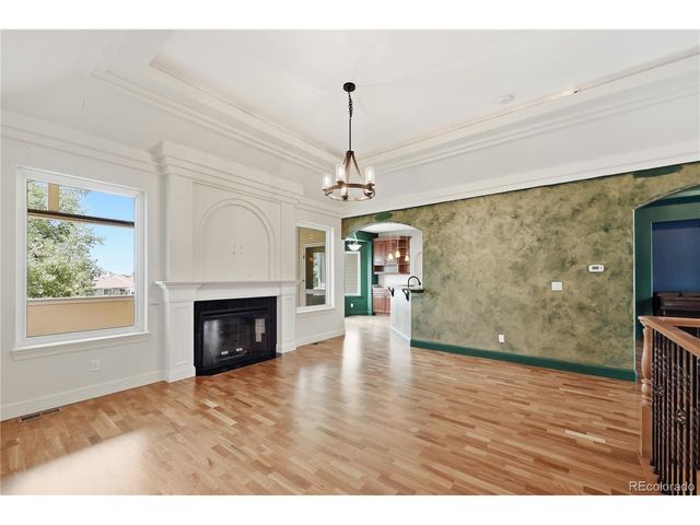 2057 S Ironton Ct, Aurora, CO 80014