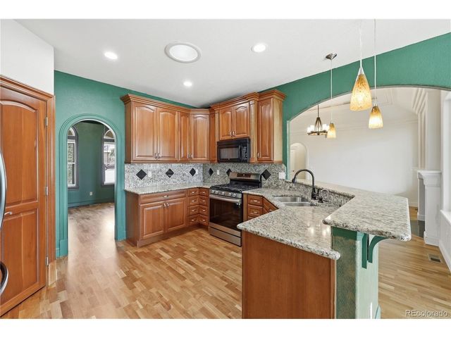 2057 S Ironton Ct, Aurora, CO 80014