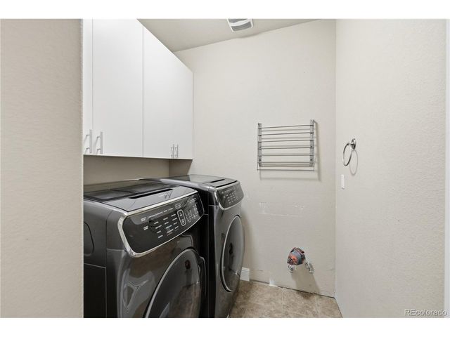 2057 S Ironton Ct, Aurora, CO 80014